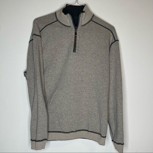 Tommy Bahama Medium Reversible 1/4 Zip Top in Smoke Gray and Light Gray Beige - Picture 5 of 6